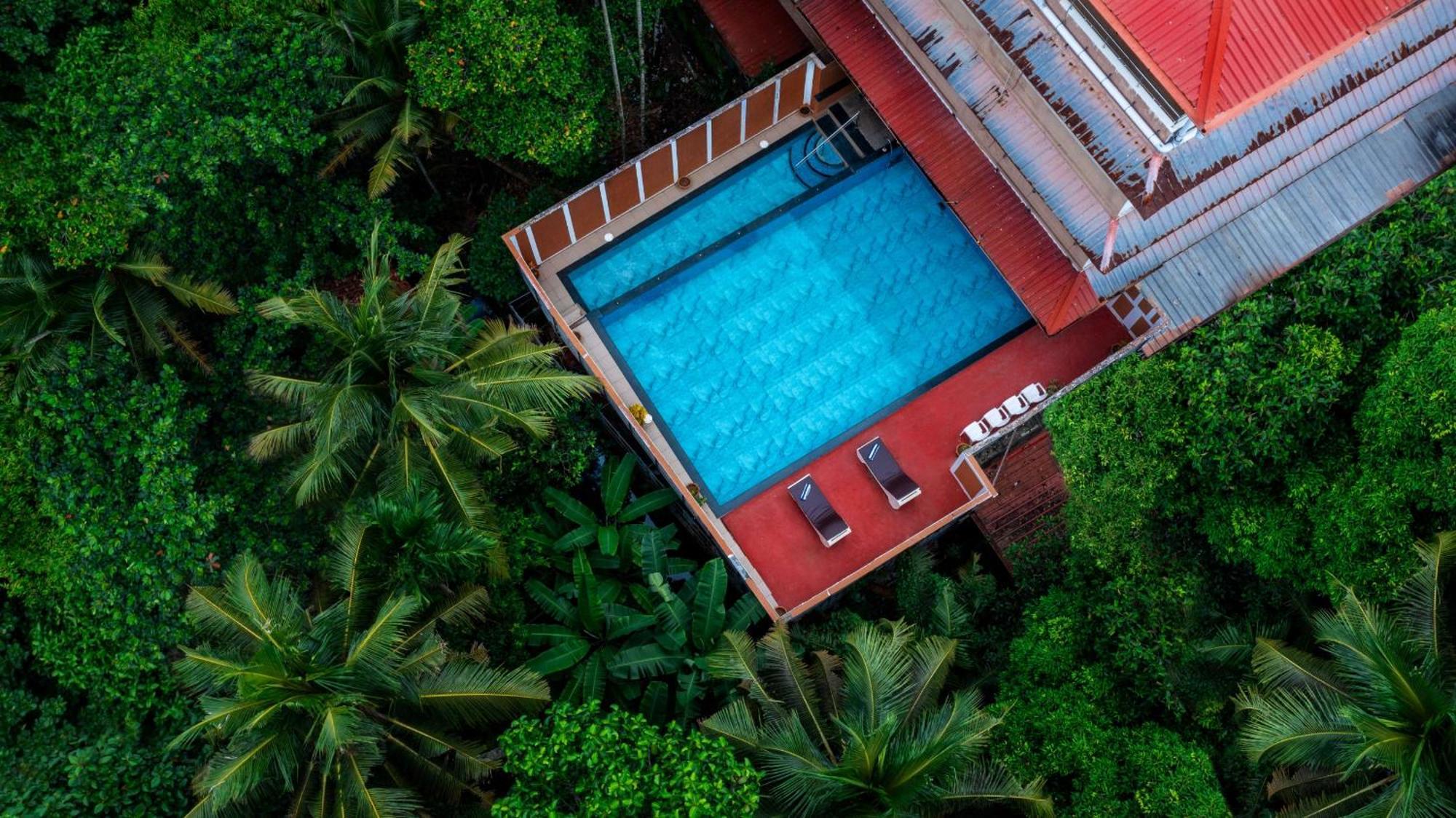 Haveli Backwater Resort Alappuzha Extérieur photo